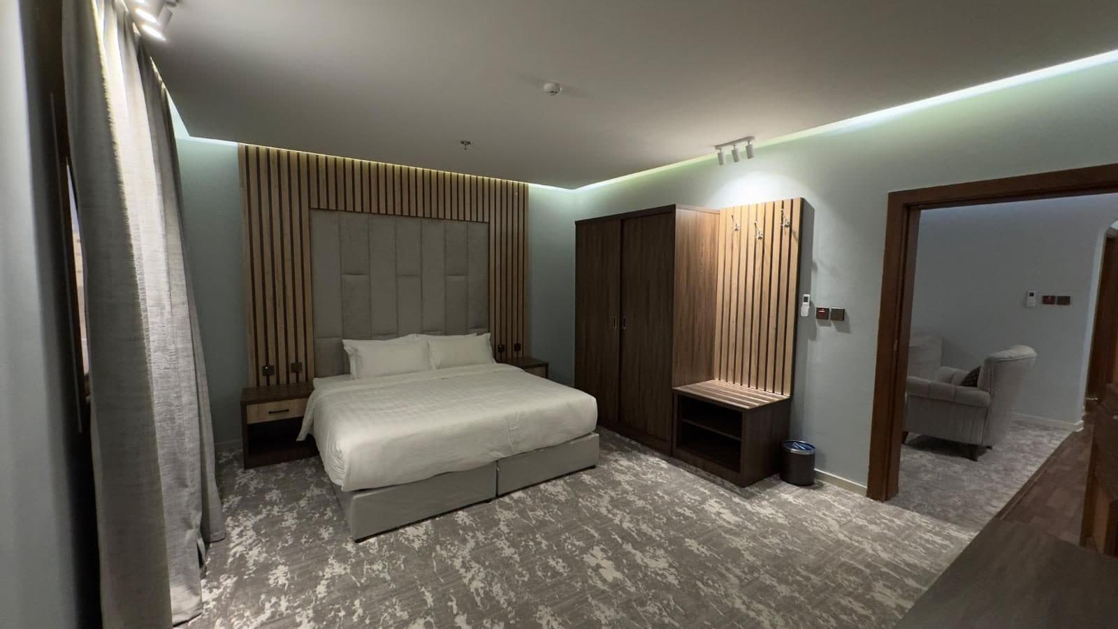 CHAPTERS Hotel